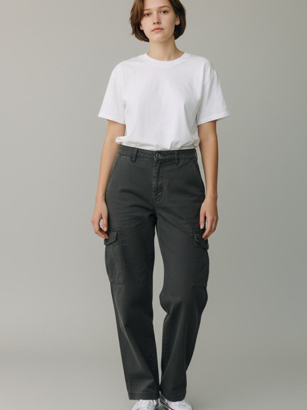 American Eagle Outfitters Black Cargo Pants with Button Flap Back Pockets Size 6